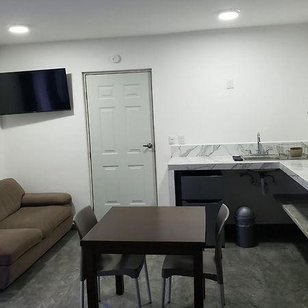Casa Aura - King Suite With Kitchen And Balcony - 1St Floor Isla Mujeres Εξωτερικό φωτογραφία