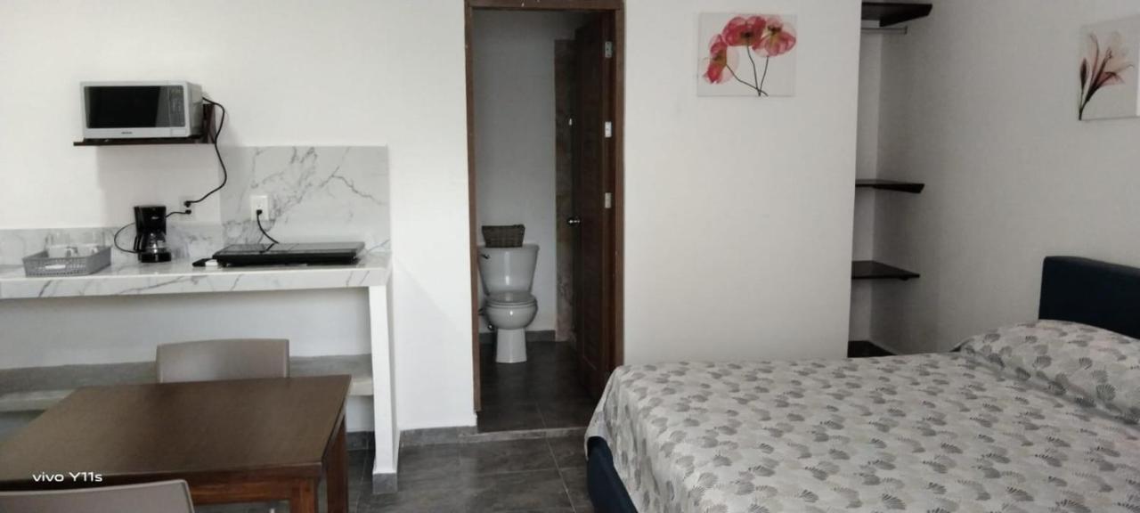 Casa Aura - King Suite With Kitchen And Balcony - 1St Floor Isla Mujeres Εξωτερικό φωτογραφία